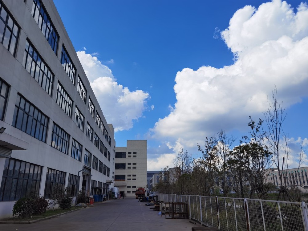 長三角地區(qū)鈑金焊接廠穩(wěn)健發(fā)展的秘訣：嘉興鼎實機(jī)械制造股份有限公司的發(fā)展之路-《鈑金與制作》雜志